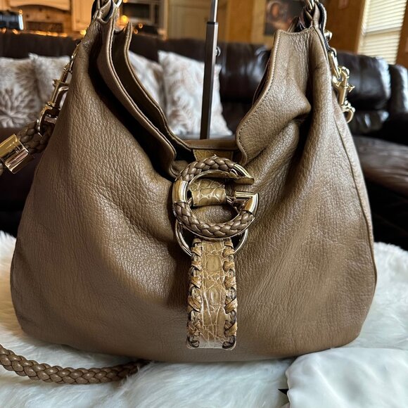 Authentic Gucci G Wave Large Leather Hobo Bag - Picture 4 of 17